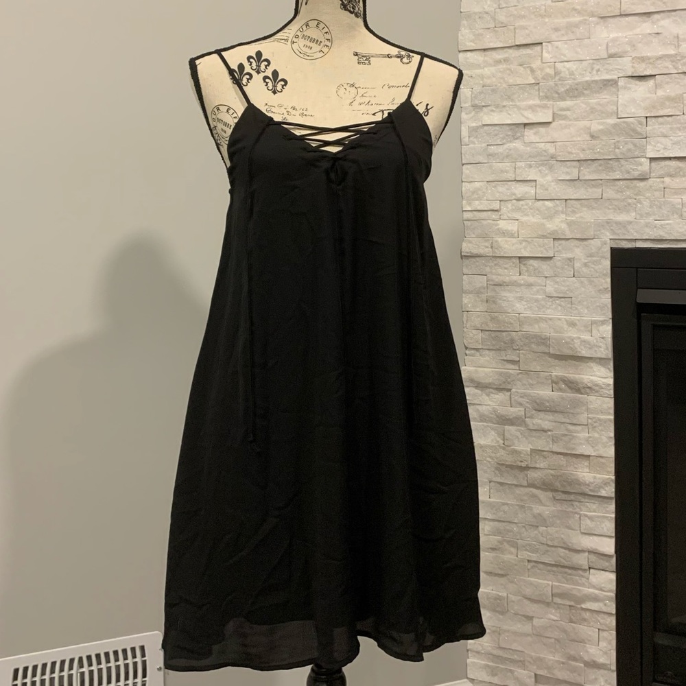 Black criss-cross dress